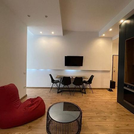 City Center Apartament, Pazari Ri Тирана Экстерьер фото