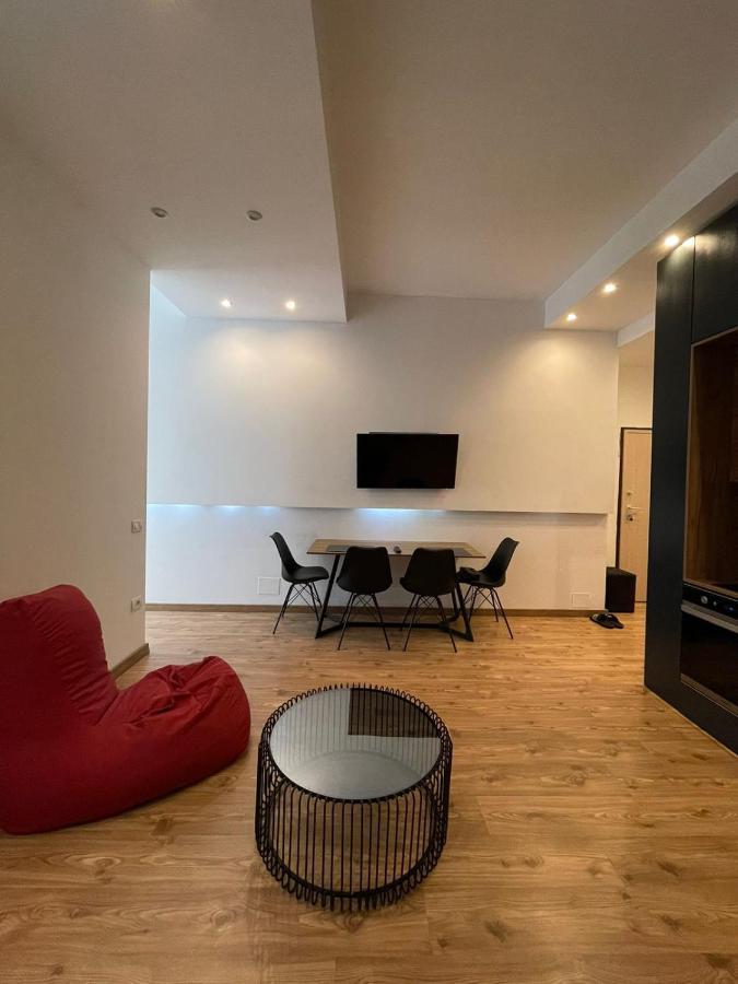City Center Apartament, Pazari Ri Тирана Экстерьер фото
