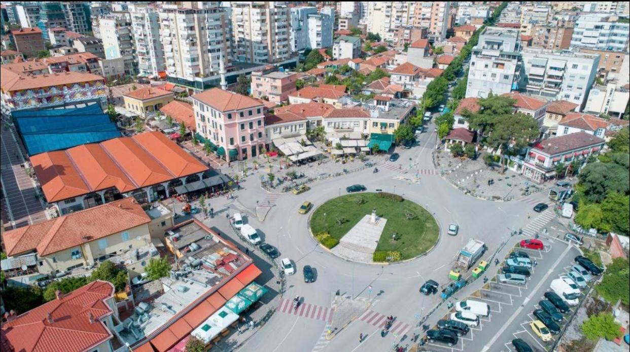 City Center Apartament, Pazari Ri Тирана Экстерьер фото